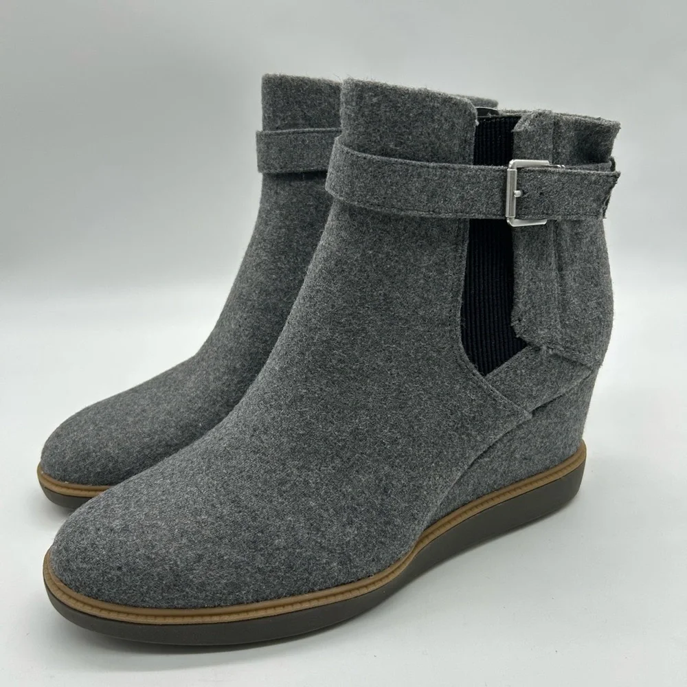 Dr. Scholls step into